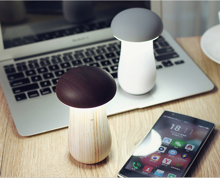 2-in-1 mushroom lamp & power bank